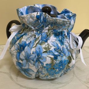 Reversible teapot cozy - NWOT